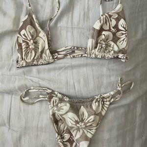 Benoa Batik swim set